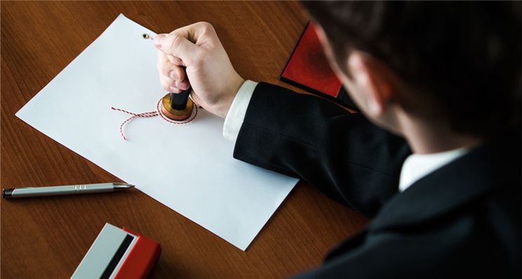 香港公司公證可以自己過港辦理嗎？