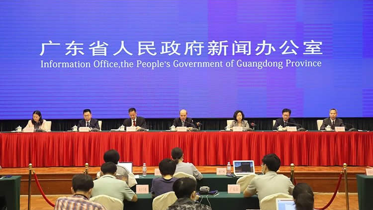 香港人怎么辦理委托書公證授權(quán)委托老婆或他人全權(quán)處理在內(nèi)地買房事宜？