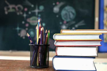 “雙非”港童如何辦理香港出生紙公證用于內(nèi)地讀書(shū)之用？