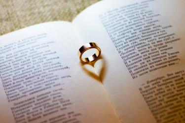 中國(guó)公民在美國(guó)紐約結(jié)婚現(xiàn)要在國(guó)內(nèi)買(mǎi)房怎么辦理美國(guó)結(jié)婚證翻譯公證認(rèn)證？