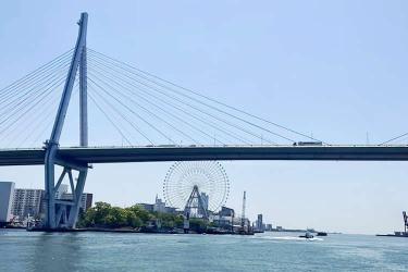 移民香港后要變更內(nèi)地房產(chǎn)信息怎么公證香港護(hù)照和中國內(nèi)地護(hù)照都是同一個(gè)人呢？