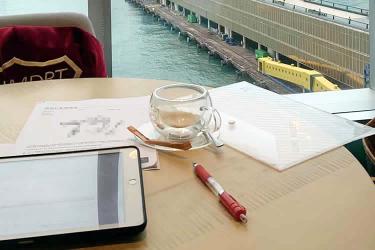 香港公司要收購股權(quán)入股一家北京公司怎么辦理香港公司董事決議證明公證呢？