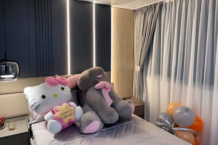 中國(guó)內(nèi)地出生現(xiàn)是香港身份，現(xiàn)要在澳門結(jié)婚怎么辦理中英文出生公證書呢？