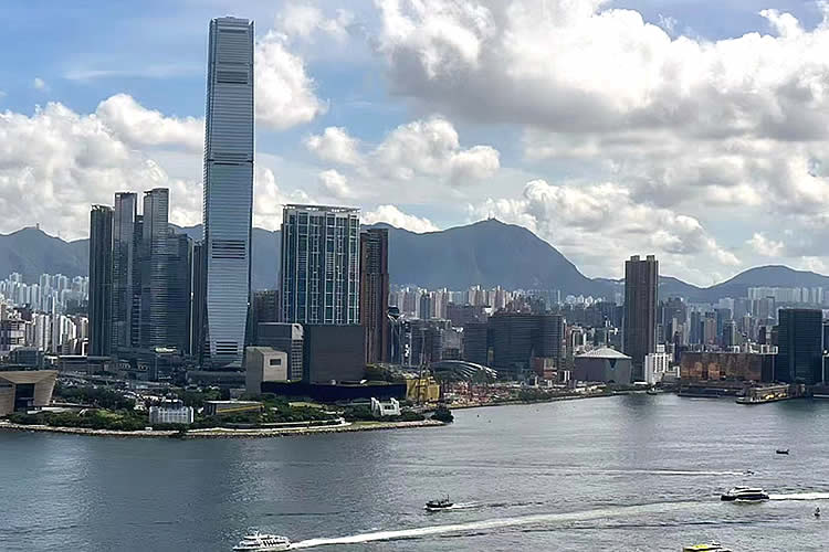 用于在廣東省惠州市收購股權(quán)的香港公司轉(zhuǎn)遞公證書怎么辦理呢？